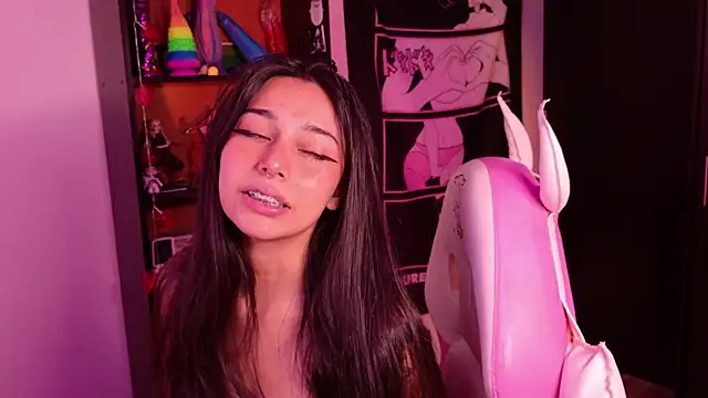 amber yull online show from 06.13.26
