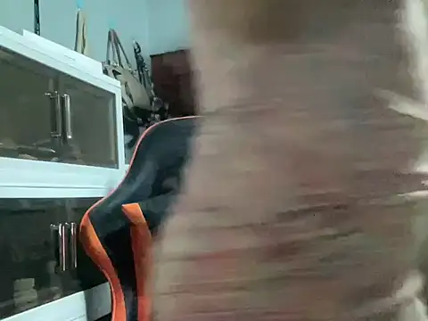 Snapshot of UrLove_Marga chatting on 10.25.25 UrLove Marga online show from 10.25.25