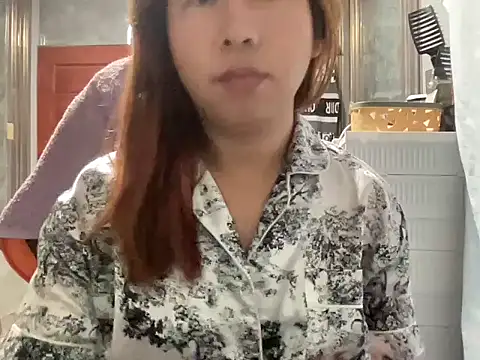 UrLove Marga online show from 05.23.26
