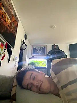 Toyjungee online show from 10.26.25