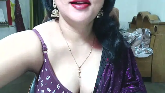 Cute Mahi22 online show from 10.28.25