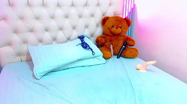 Naomy Jackson online show from 12.10.24