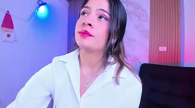 Snapshot of Megan_blue7 chatting on 01.27.25 Megan blue7 online show from 01.27.25