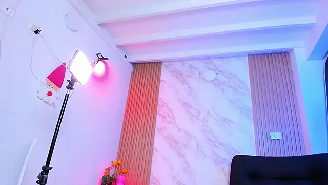 Snapshot of Megan_blue7 chatting on 03.13.25 Megan blue7 online show from 03.13.25