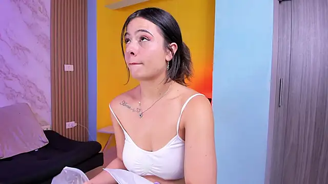 Snapshot of Megan_blue7 chatting on 09.16.25 Megan blue7 online show from 09.16.25