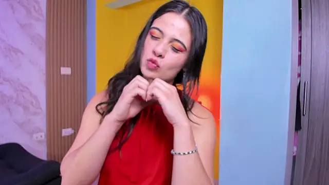 Snapshot of Megan_blue7 chatting on 09.18.25 Megan blue7 online show from 09.18.25