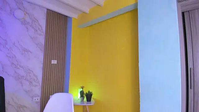 Snapshot of Megan_blue7 chatting on 10.20.25 Megan blue7 online show from 10.20.25