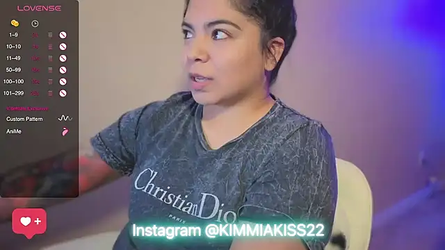 Snapshot of kimmiakiss22 chatting on 01.12.25 kimmiakiss22 online show from 01.12.25