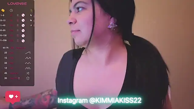 Snapshot of kimmiakiss22 chatting on 01.18.25 kimmiakiss22 online show from 01.18.25