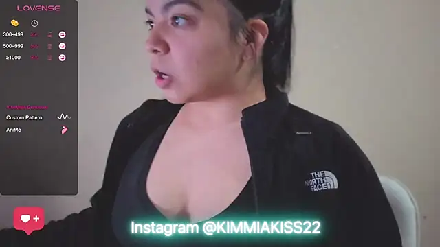Snapshot of kimmiakiss22 chatting on 01.18.25 kimmiakiss22 online show from 01.18.25