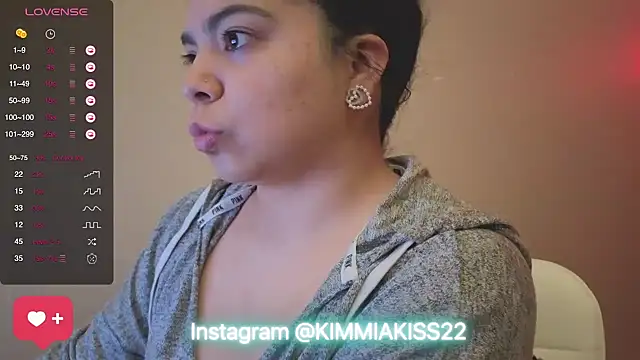 Snapshot of kimmiakiss22 chatting on 01.23.25 kimmiakiss22 online show from 01.23.25