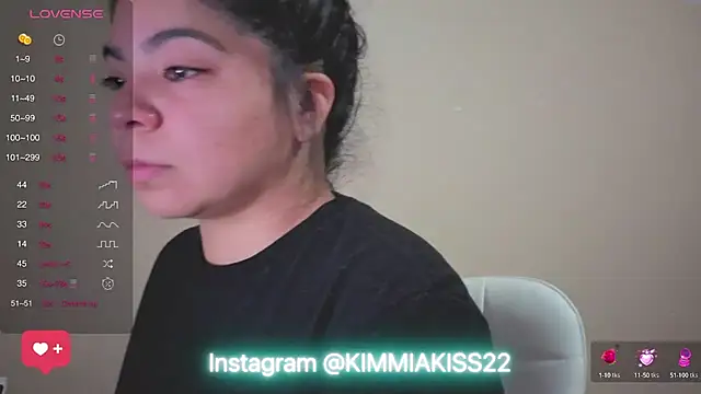 Snapshot of kimmiakiss22 chatting on 02.02.25 kimmiakiss22 online show from 02.02.25