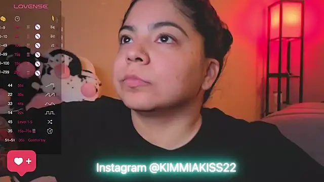 Snapshot of kimmiakiss22 chatting on 02.07.25 kimmiakiss22 online show from 02.07.25