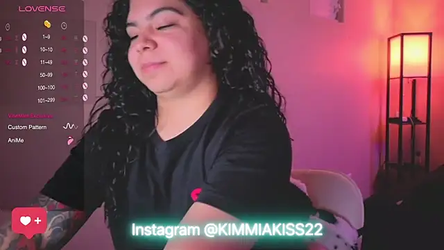 Snapshot of kimmiakiss22 chatting on 02.12.25 kimmiakiss22 online show from 02.12.25