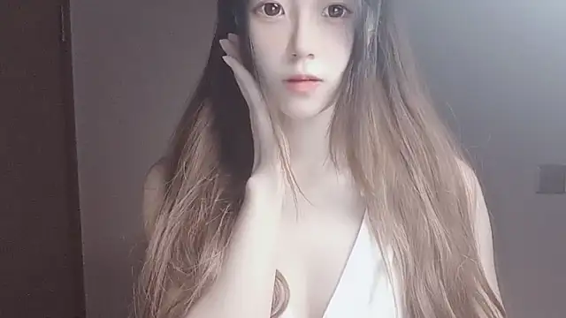 Snapshot of VaerySaenz chatting on 09.21.25 VaerySaenz online show from 09.21.25