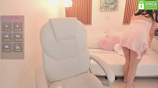 laukyubey online show from 03.15.25
