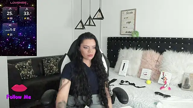 natasha logan  online show from 02.25.25