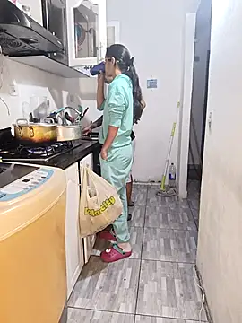 Snapshot of catire2323 chatting on 10.10.25 catire2323 online show from 10.10.25