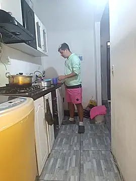 Snapshot of catire2323 chatting on 10.26.25 catire2323 online show from 10.26.25