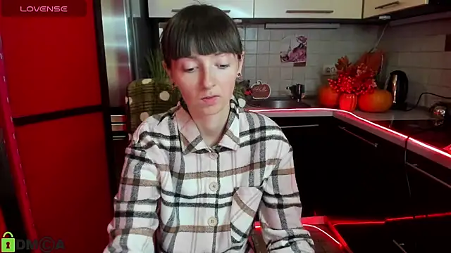 TayanaJons online show from 10.06.25