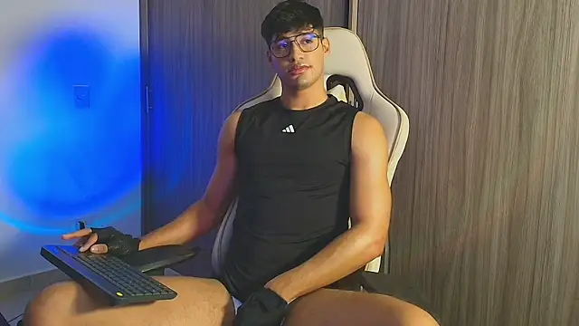 Snapshot of Jimmy_Leeh_ chatting on 10.23.25 Jimmy Leeh  online show from 10.23.25