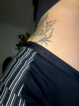 Valery rhoades online show from 12.20.25