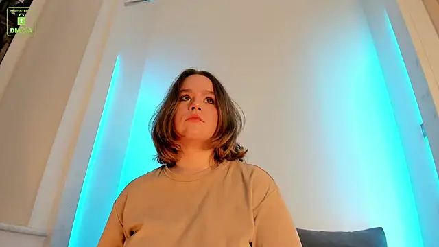 Snapshot of ErikaLust chatting on 10.10.25 ErikaLust online show from 10.10.25