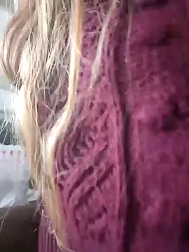 Snapshot of GoldenFlameGoddess chatting on 02.05.25 GoldenFlameGoddess online show from 02.05.25