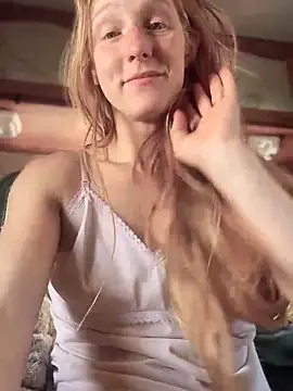 Snapshot of GoldenFlameGoddess chatting on 03.11.25 GoldenFlameGoddess online show from 03.11.25
