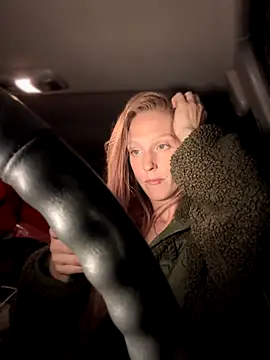 GoldenFlameGoddess online show from 12.03.25