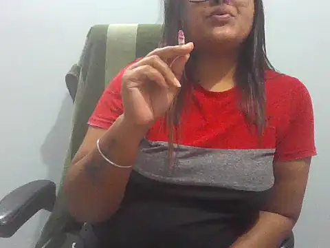 Snapshot of gyanvi1 chatting on 12.22.24 gyanvi1 online show from 12.22.24