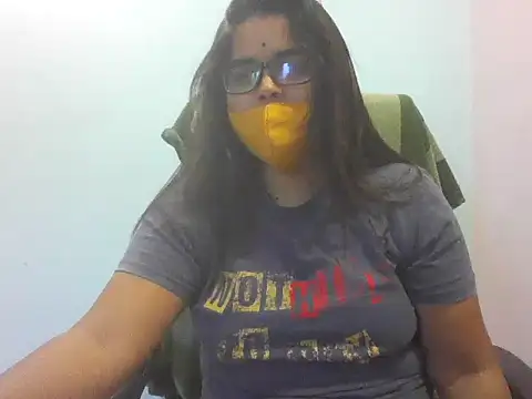 Snapshot of gyanvi1 chatting on 02.17.25 gyanvi1 online show from 02.17.25