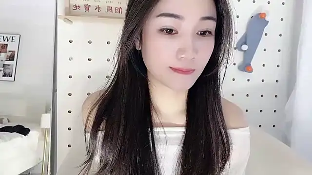 Snapshot of MIa59 chatting on 11.29.25 MIa59 online show from 11.29.25