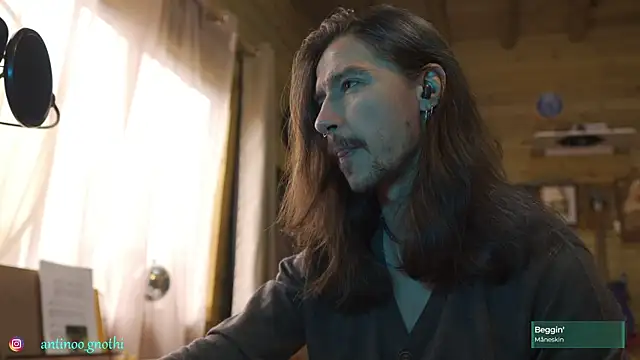 Snapshot of Antinoo_Gnothi chatting on 10.08.25 Antinoo Gnothi online show from 10.08.25