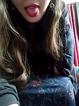 Snapshot of Noor_Darliing chatting on 11.26.25 Noor Darliing online show from 11.26.25