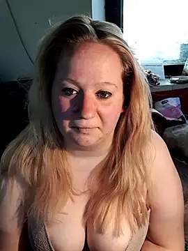 D Marinna online show from 03.14.26