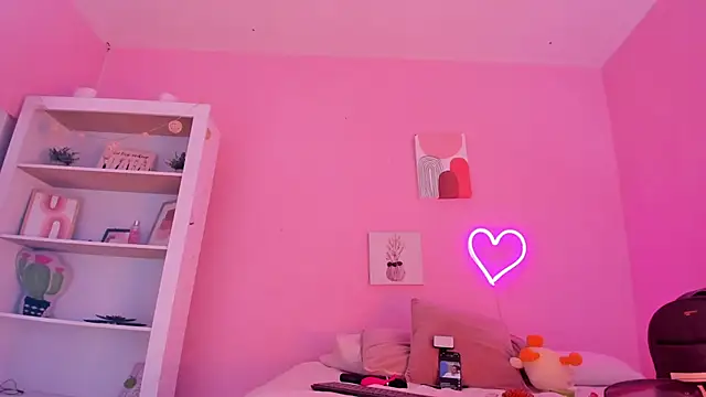 Sophiietaylor online show from 03.15.25