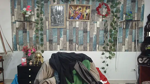 Snapshot of KarimaSarabe chatting on 09.25.25 KarimaSarabe online show from 09.25.25