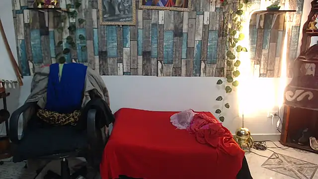 Snapshot of KarimaSarabe chatting on 10.04.25 KarimaSarabe online show from 10.04.25