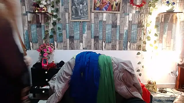 Snapshot of KarimaSarabe chatting on 10.13.25 KarimaSarabe online show from 10.13.25