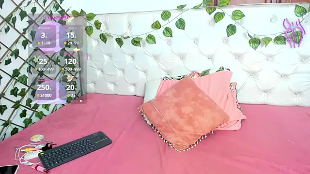 Andrea Williams24 online show from 10.22.25