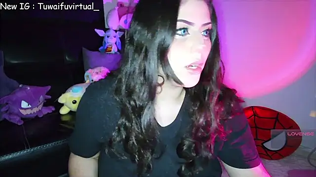 TuWaifuVirtual1 online show from 11.16.25