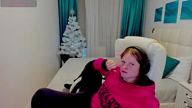 Kathlyn  Heath online show from 12.27.24