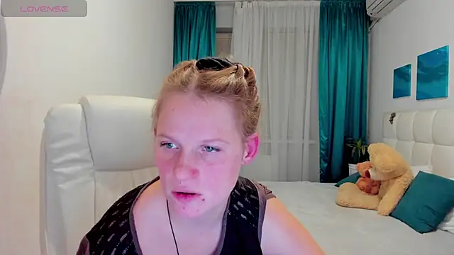 Kathlyn  Heath online show from 01.01.25