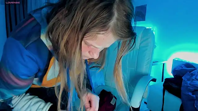 Kathlyn  Heath online show from 03.15.25