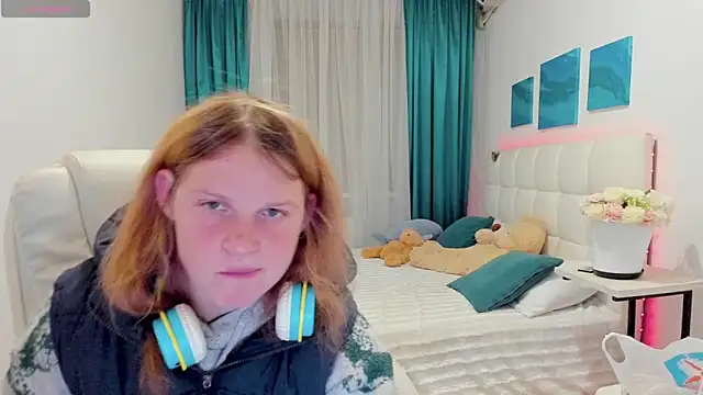 Kathlyn  Heath online show from 10.18.25