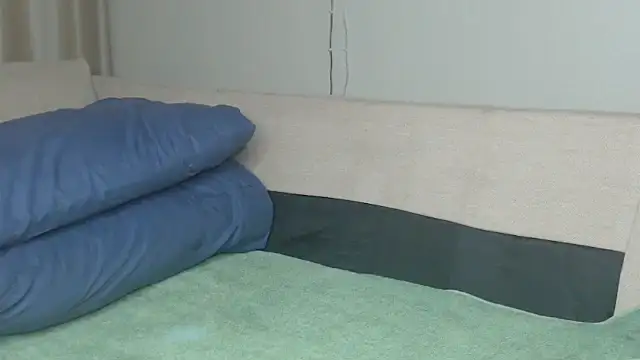 NIKKIE LOVE online show from 10.10.25