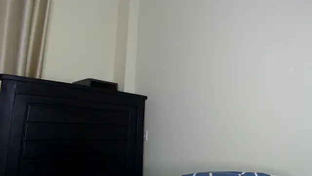 NIKKIE LOVE online show from 03.31.26