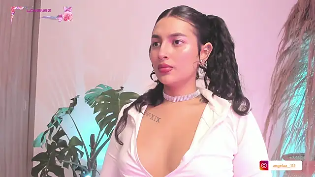 Snapshot of Anngel_1 chatting on 09.24.25 Anngel 1 online show from 09.24.25