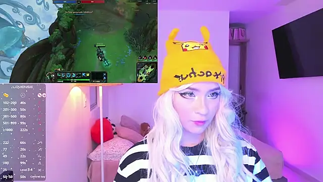 Snapshot of angel_rouse_ chatting on 09.25.25 angel rouse online show from 09.25.25